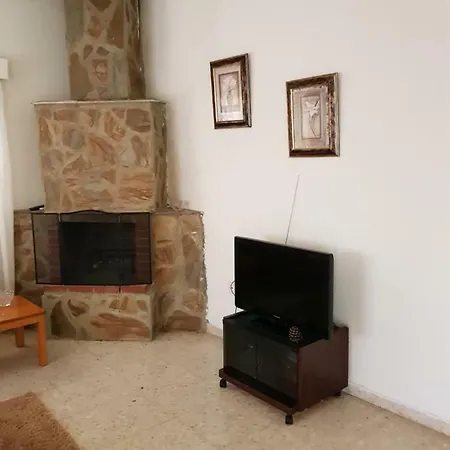 Leo House * Kato Platres